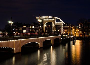 Amsterdam city lights by Roderick van de Berg