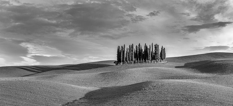 Torrenieri panorama Italië in zwartwit van Peter Bolman