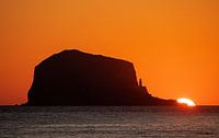 Zonsopgang bij Bass Rock, Firth of Forth, East Lothian, Schotland
