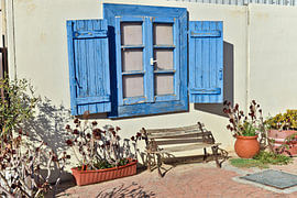 Le bleu de la mer Égée sur l'île de Crète