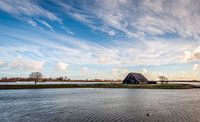 Alte Holzscheune bei Flut im Biesbosch von Ruud Morijn Miniaturansicht