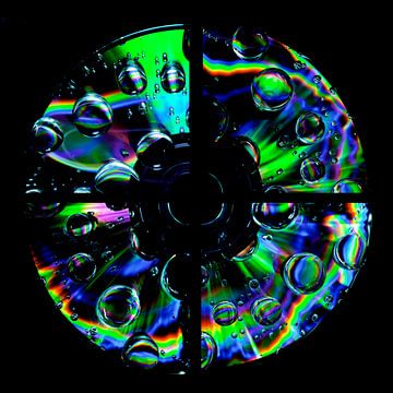 Muziek CD met regenboog druppels
