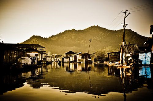 Dal Lake colour