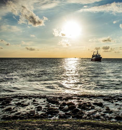 Vissersschip aan de Horizon