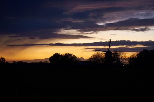Dramatische Limburgse zonsondergang
