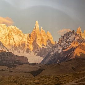 Klantfoto: Zonsopgang op de weg naar Fitz Roy, Patagonië van Dieter Meyrl, als behang