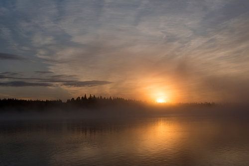 Ambiance matinale au bord de la rivière Piteälven