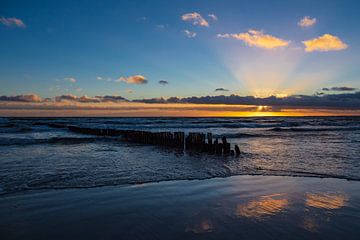 Baltic Sea coast on the island Moen in Denmark by Rico Ködder