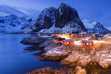 Hamnoy sur les Lofoten après le coucher du soleil sur Antwan Janssen