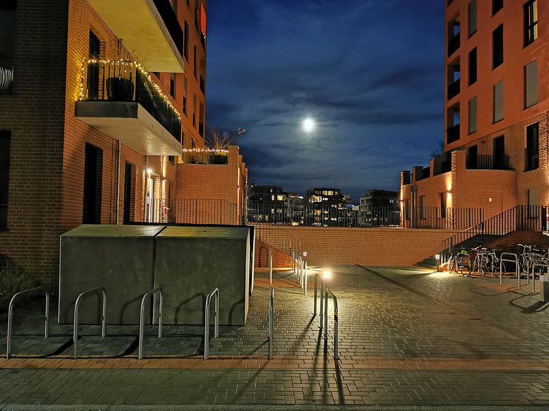 Neubau auf dem Gelände der ehemaligen Wäscherei W. Spindler bei Nacht von Spindlersfeld in Bildern
