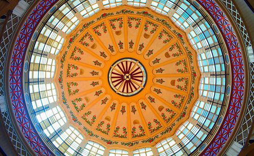 Ornamentale koepel van de markthal