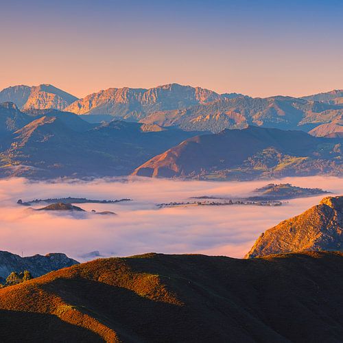 Sunrise Mirador del Fitu, Asturias, Spain