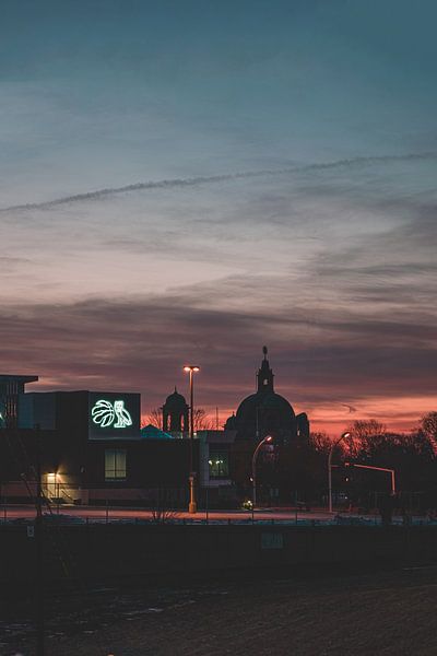 Toronto by Hello Pompoyo