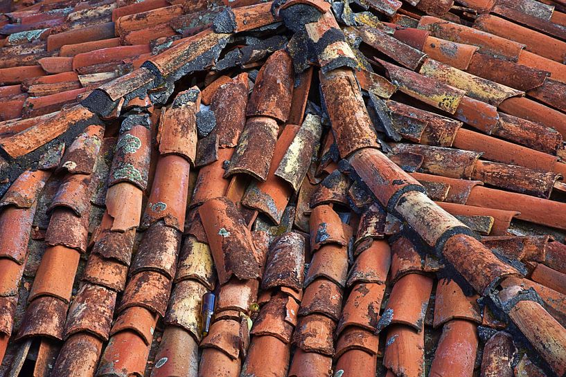 Old roof by Rob Walburg