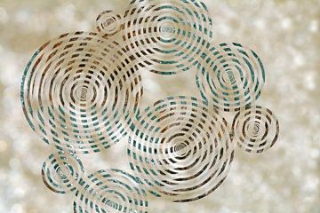 Circle of life, circle patterns and circle illusion by Lisette Rijkers