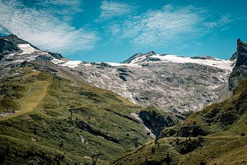 Zomerse Sneeuwpracht: De Betoverende Witte Toppen van Hintertux Gletsjer van Youp Linders
