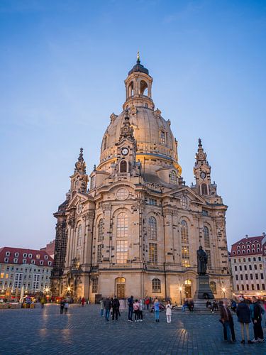 Dresde - La Frauenkirche sur la place Neumarkt en soirée