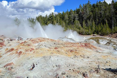 Steamboat Geyser
