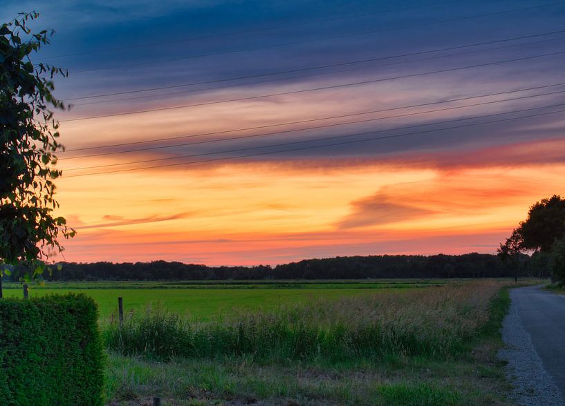 Zonsondergang wat heb je mooie kleuren van Jolanda de Jong-Jansen
