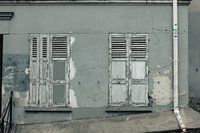 geschlossene Fensterläden in Paris