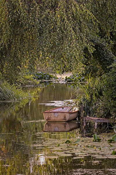 Bateau à rames abandonné par Rob Boon
