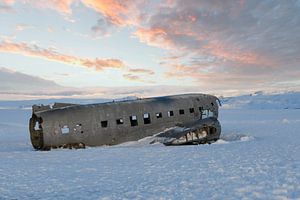 Flugzeugwrack Island Sonnenaufgang
