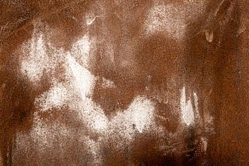Metalen oppervlak roestig abstract bruin van Dieter Walther