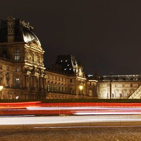 Rush hour at the Louvre. van Phillipson Photography