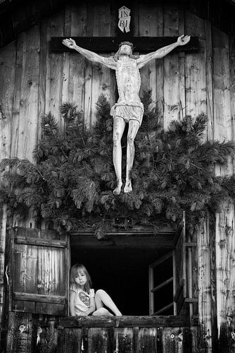 Unter dem Schutz des Kreuzes