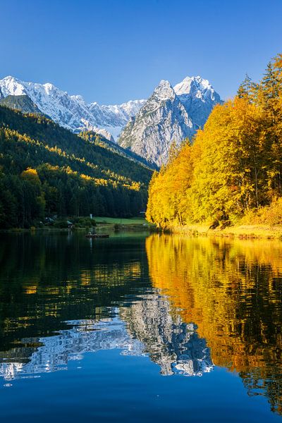 Rissersee in Garmisch mit Zugspitze von Dieter Meyrl