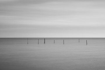 Sonnenuntergang Fischernetze im IJsselmeer! von Peter Haastrecht, van