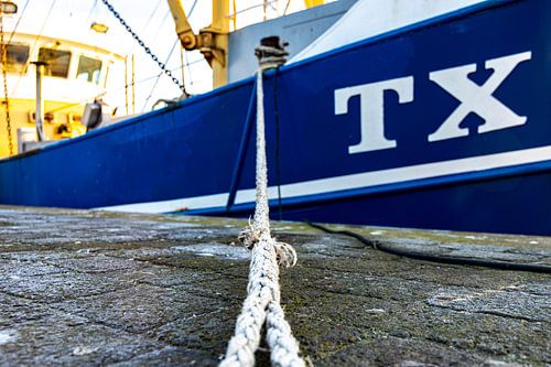 Vissersboot in de haven
