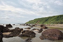 Gelassenheit am Strand von Arambol und seinem versteckten See von Frank Photos