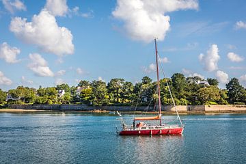 Sailing boat south of Vannes in the Gulf of Morbihan, Brittany