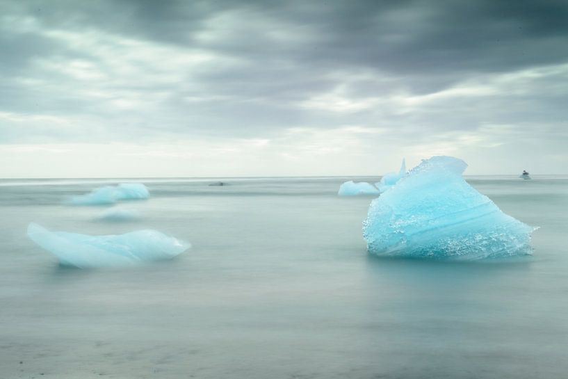 Jokulsarlon, Iceland by Frank Laurens