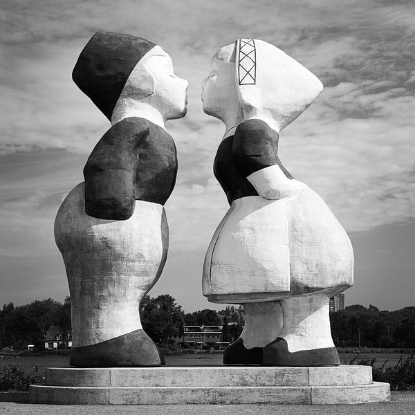 The Kissing Couple in Black and White by Henk Meijer Photography