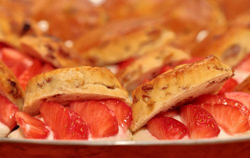 Scones met aarbeien