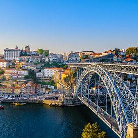 Brücke Luis I. und die Altstadt von Porto von Erik Ketelaar