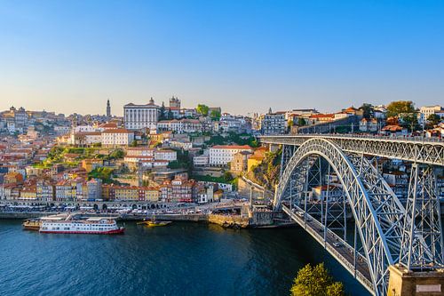 Luis I bridge and Porto's old town