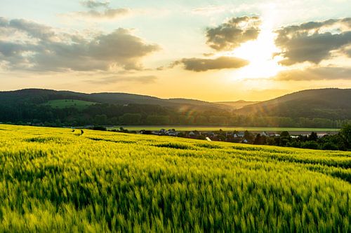 Zomer fietstocht door het Schmalkalden platteland naar Werratal bij Breitungen - Thüringen - Duitsland