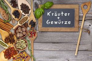 Kräuter und Gewürze