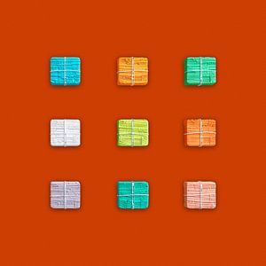 Minimalistische Kunst: Abstrakte bunte Collage in Warm Orange