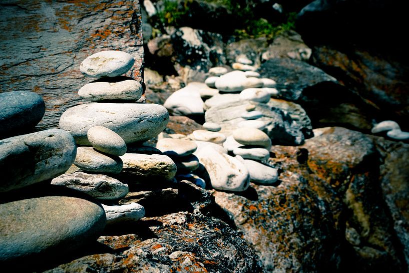 Stones by Erik van Leyden