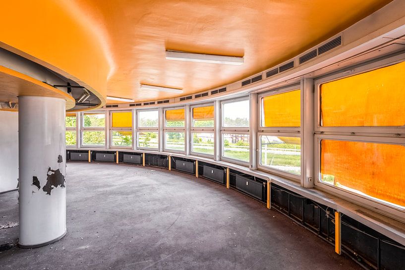 Architektur - 70er Jahre Style - Pop - Art von Gentleman of Decay
