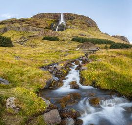 Der Bjarnarfoss-Wasserfall auf der Halbinsel Snaefellsnes, Island von PhotoCluster