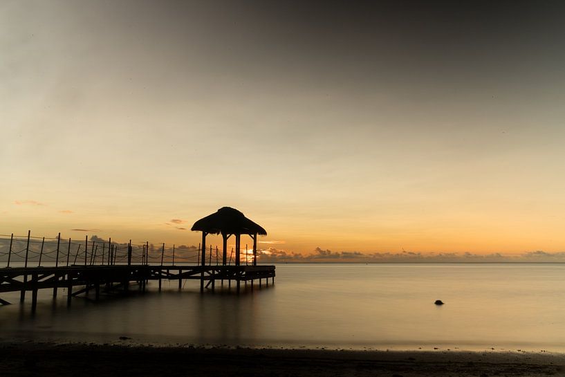 Sunset by the sea by Patrick Schrepf