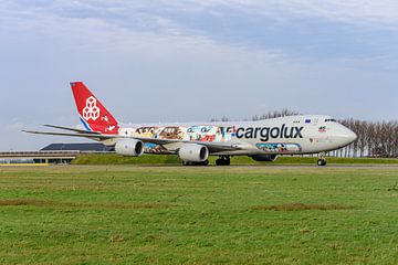 Cargolux Airlines Boeing 747-8 in Cutaway-Lackierung. von Jaap van den Berg
