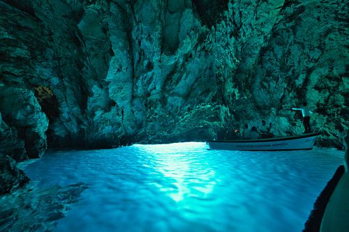 La grotte bleue en Croatie