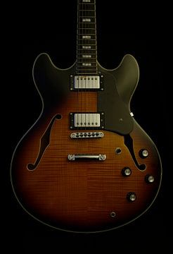 Guitar. Low-Key by Frank Smedts