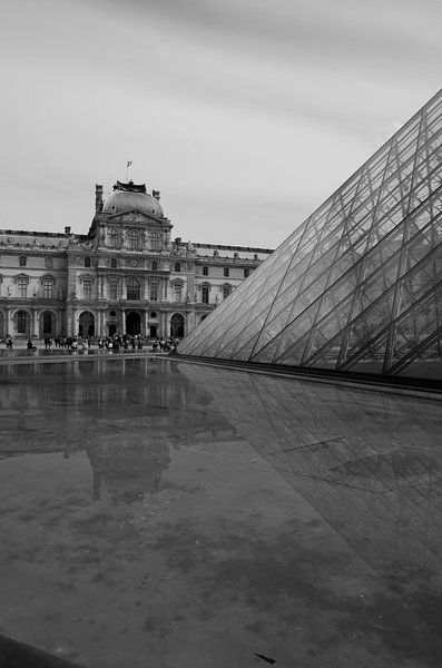 Mordern en klassiek Louvre van Sean Vos